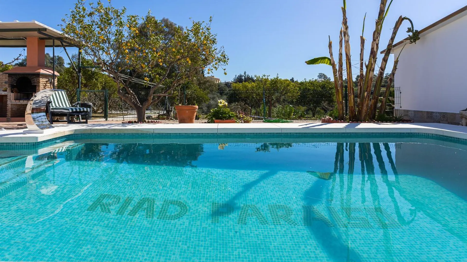 Riad Paraiso En Plena Naturaleza Malaga