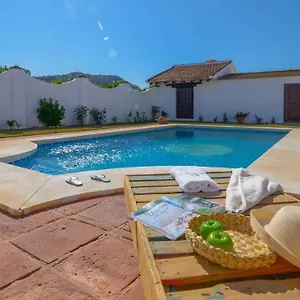 Cortijo Alejandro - Campanillas By Ruralidays Málaga