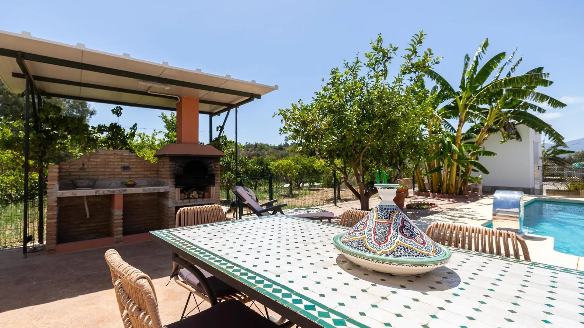 Riad Paraiso En Plena Naturaleza Malaga 0*,  Spain